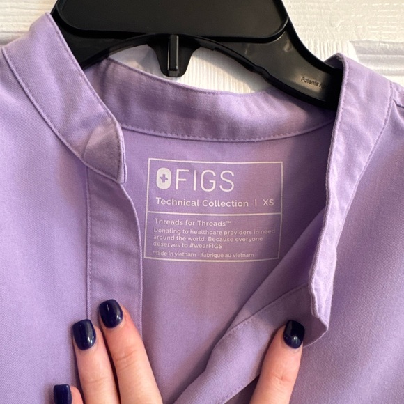 Figs Lavender Rafaela top - Picture 3 of 5